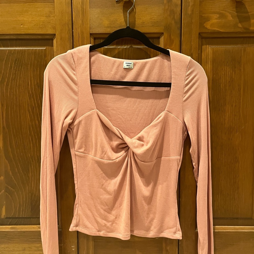 Aritzia Sunday Best Twist Long Sleeve